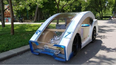 Bulgarian students have created electric vehicle looking like computer mouse