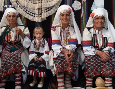 14 фотографи представят древните обичаи на България в Будапеща